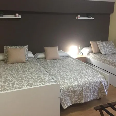 Turisticos Clavero 2 Apartment *