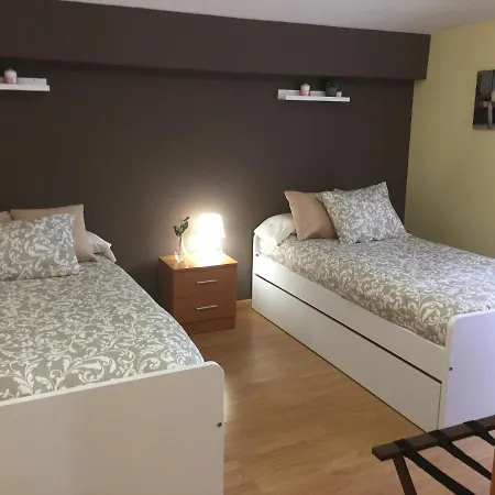 Turisticos Clavero 2 * Plasencia