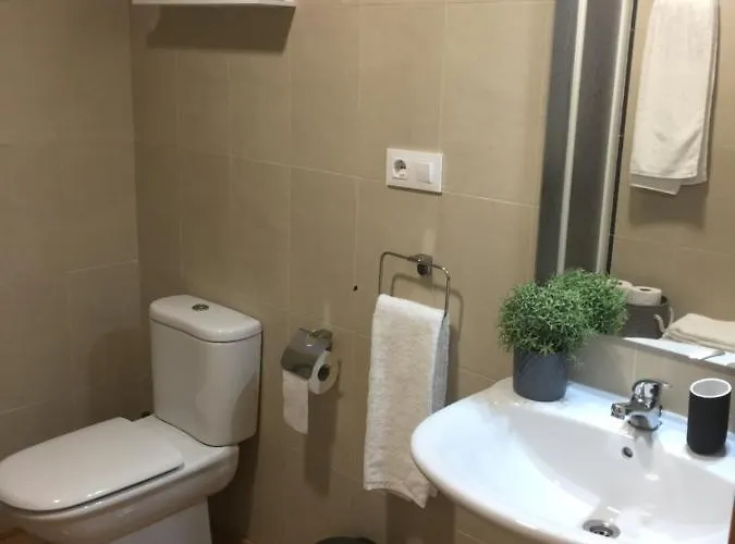 Turisticos Clavero 2 *